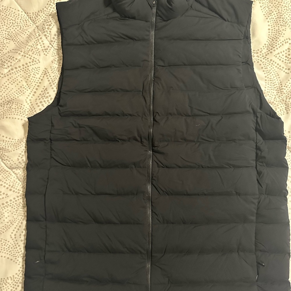 lululemon athletica Men's Black Quilted Vest